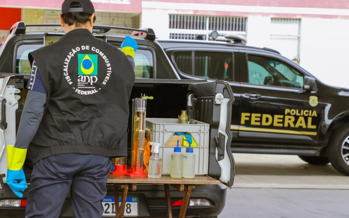 Medidas visam identificar práticas irregulares de aumento de preços nas bombas - Divulgação/ PF
