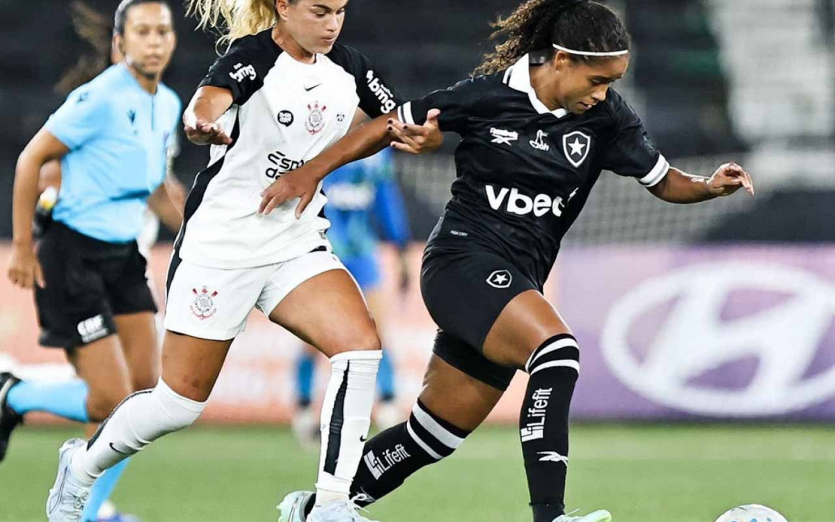 Corinthians domina o Botafogo no Rio e carimba vaga no G4 do Brasileir&atilde;o Feminino
