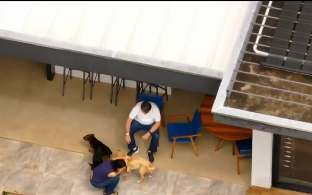 Ex-presidente Bolsonaro começa a cumprir prisão domiciliar - Reprodução/ GloboNews