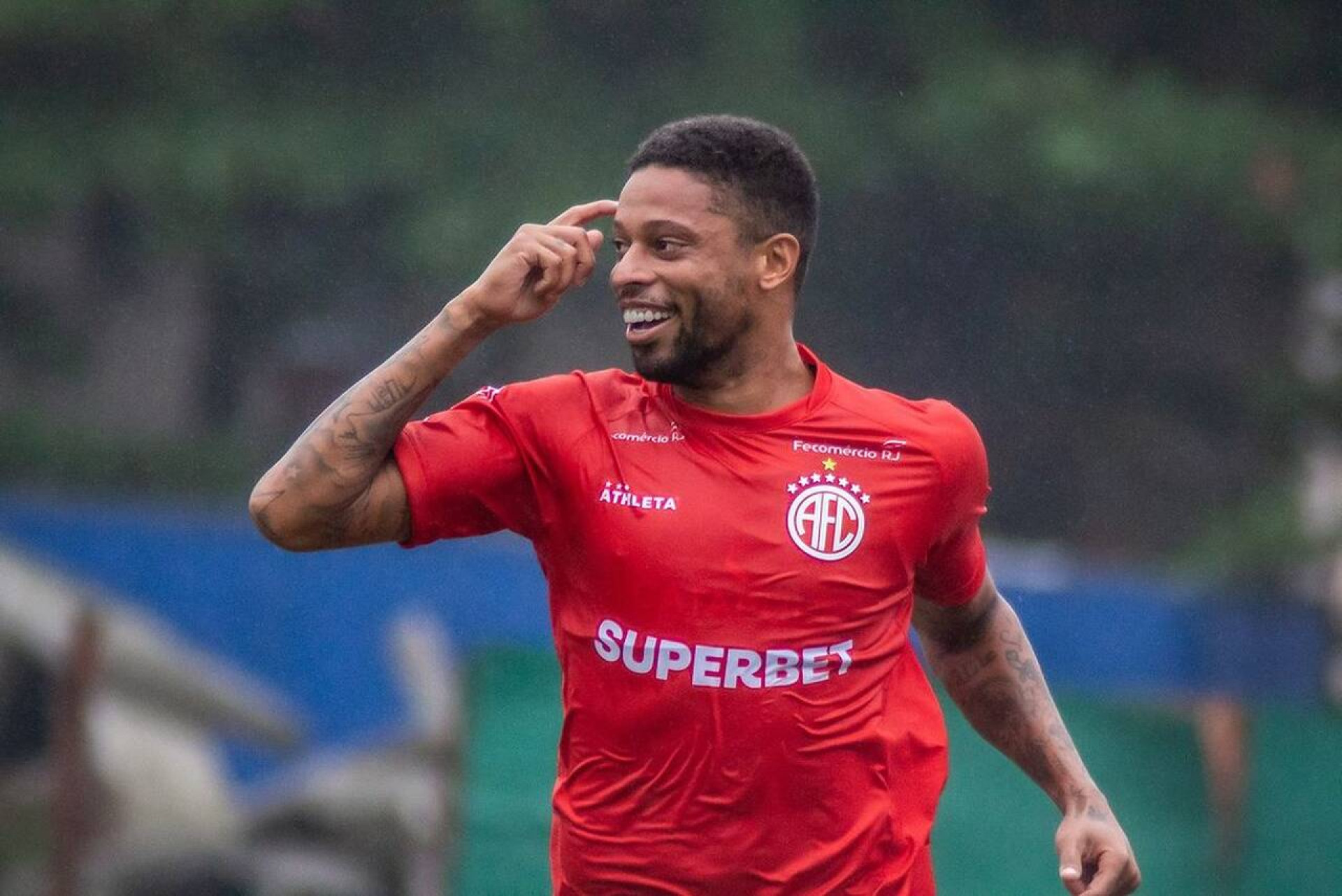 Andr&eacute; Balada lan&ccedil;a canal no YouTube e desafia Igor Rodrigues