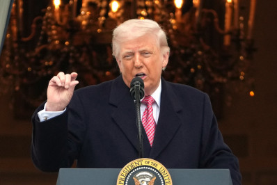 EUA: Trump promete auxílio adicional para agricultores e cita novas diretrizes para diesel