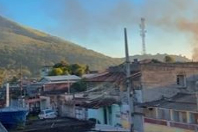 Operação registra intenso tiroteio no Complexo do Salgueiro