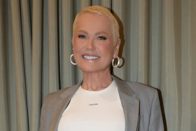 Xuxa completa 63 anos e recebe homenagens nas redes