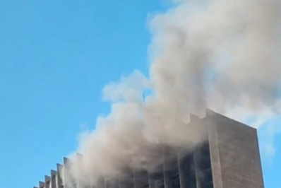 Vídeo: incêndio atinge antigo prédio do Centro Administrativo do Banco do Brasil
