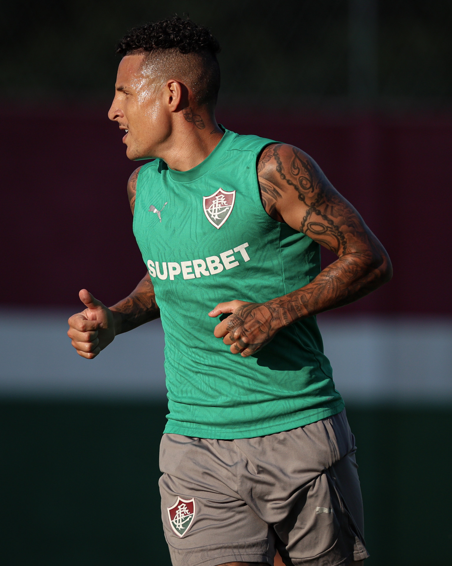 Guilherme Arana em treino do Fluminense