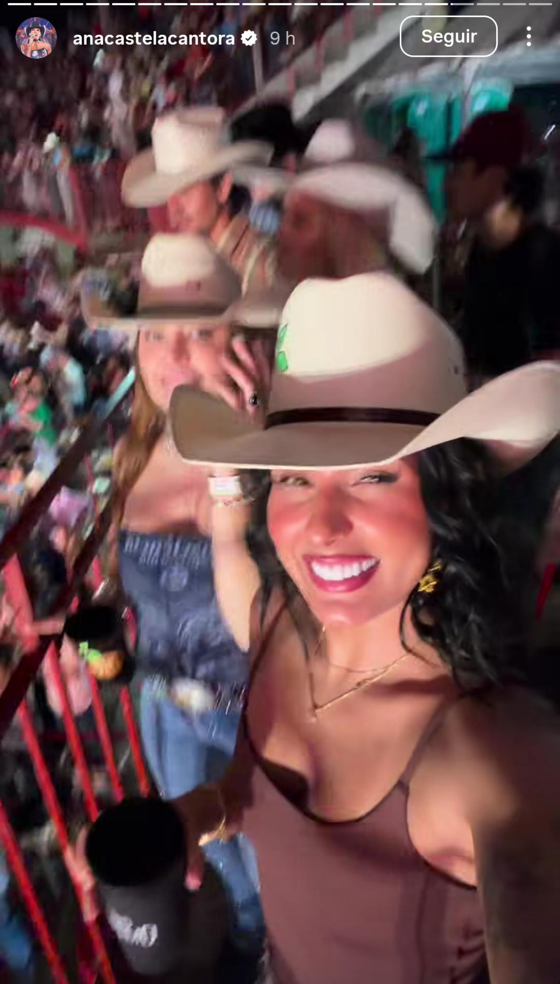 Ana Castela aproveita folga em rodeio no Paraná - Reprodução de vídeo / Instagram