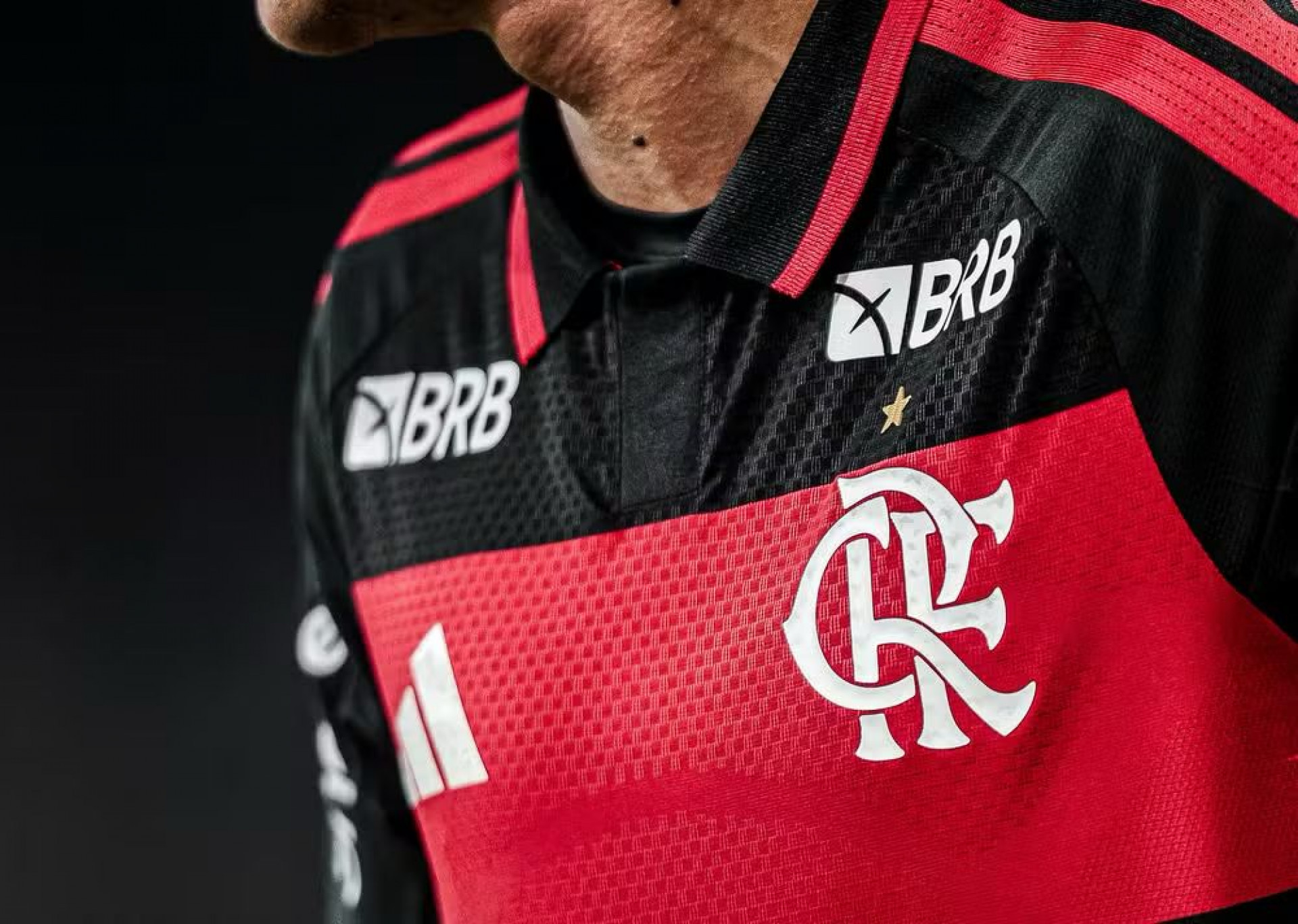 Deputado aciona Tribunal de Contas para suspender patrocínio do BRB ao Flamengo