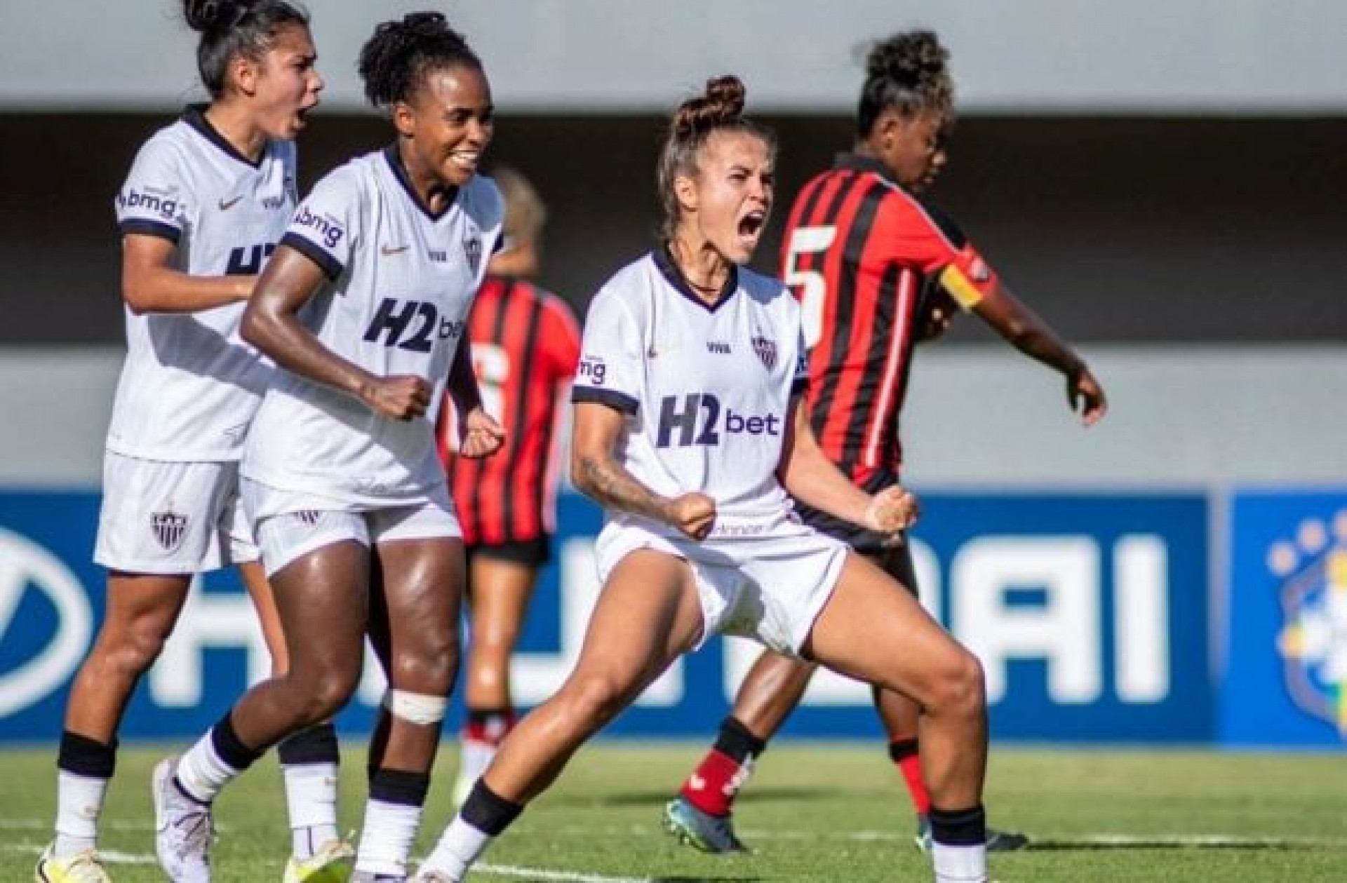 Atl&eacute;tico vence o Vit&oacute;ria fora de casa e garante primeira vit&oacute;ria no Brasileir&atilde;o Feminino