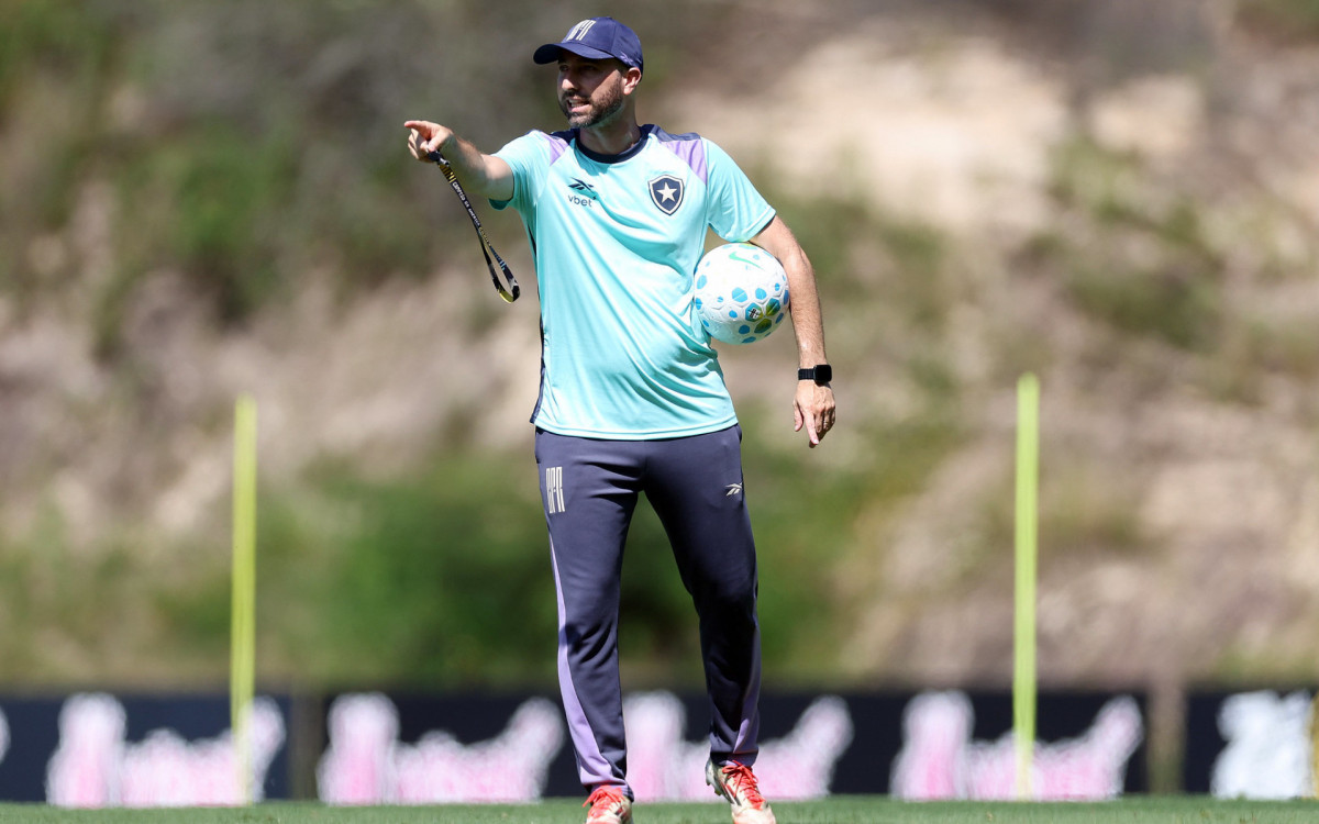 Interino assume o Botafogo após a saída de Martin Anselmi