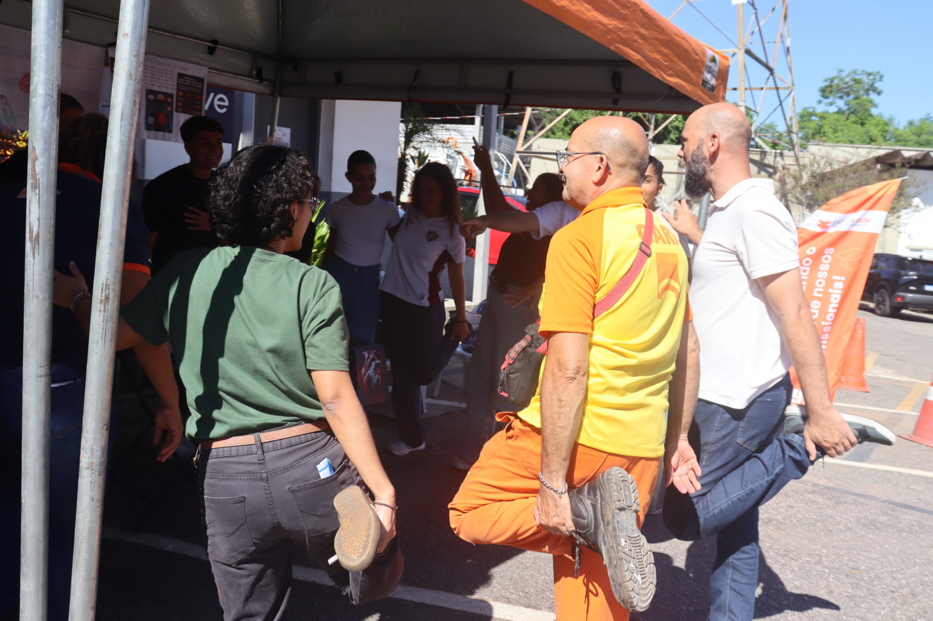 Companhia de Limpeza de Niterói e Unilasalle realizam evento sobre saúde na sede da empresa