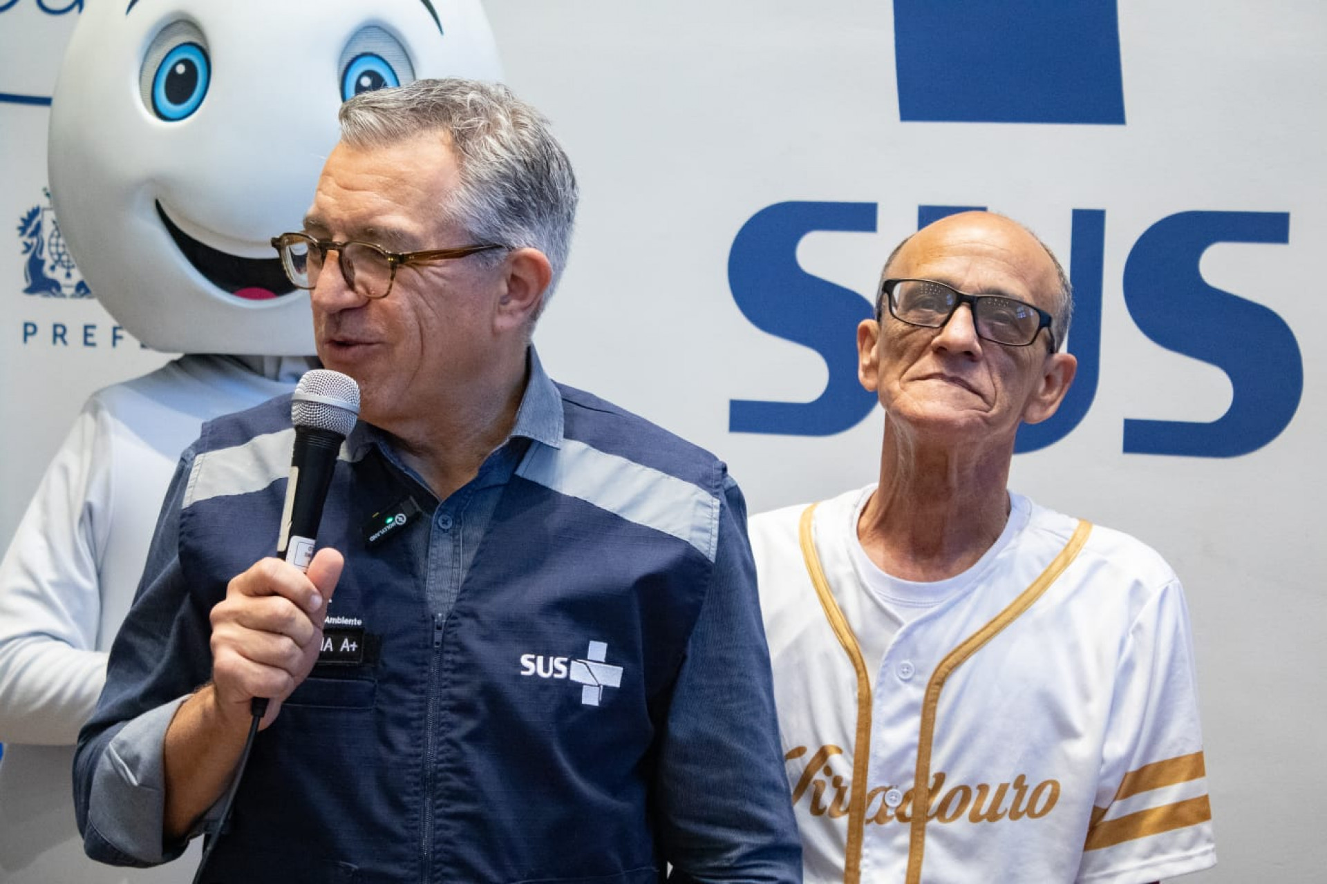 Mestre Ci&ccedil;a participou da a&ccedil;&atilde;o ao lado do ministro da Sa&uacute;de - &Eacute;rica Martin / Ag&ecirc;ncia O Dia