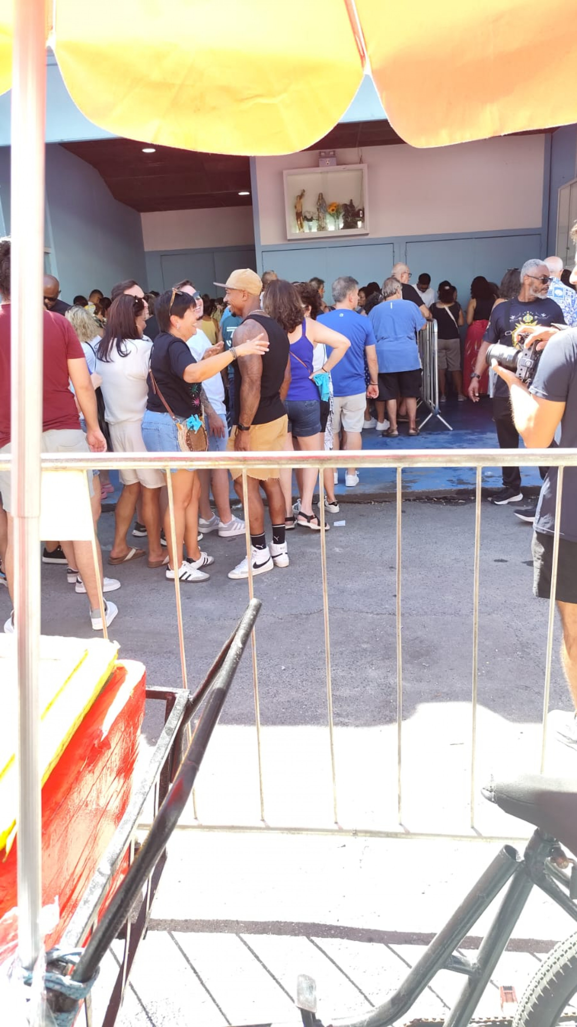 Comunidade lotou a quadra da Vila Isabel para a festa de 80 anos - Érica Martin / Agência O Dia