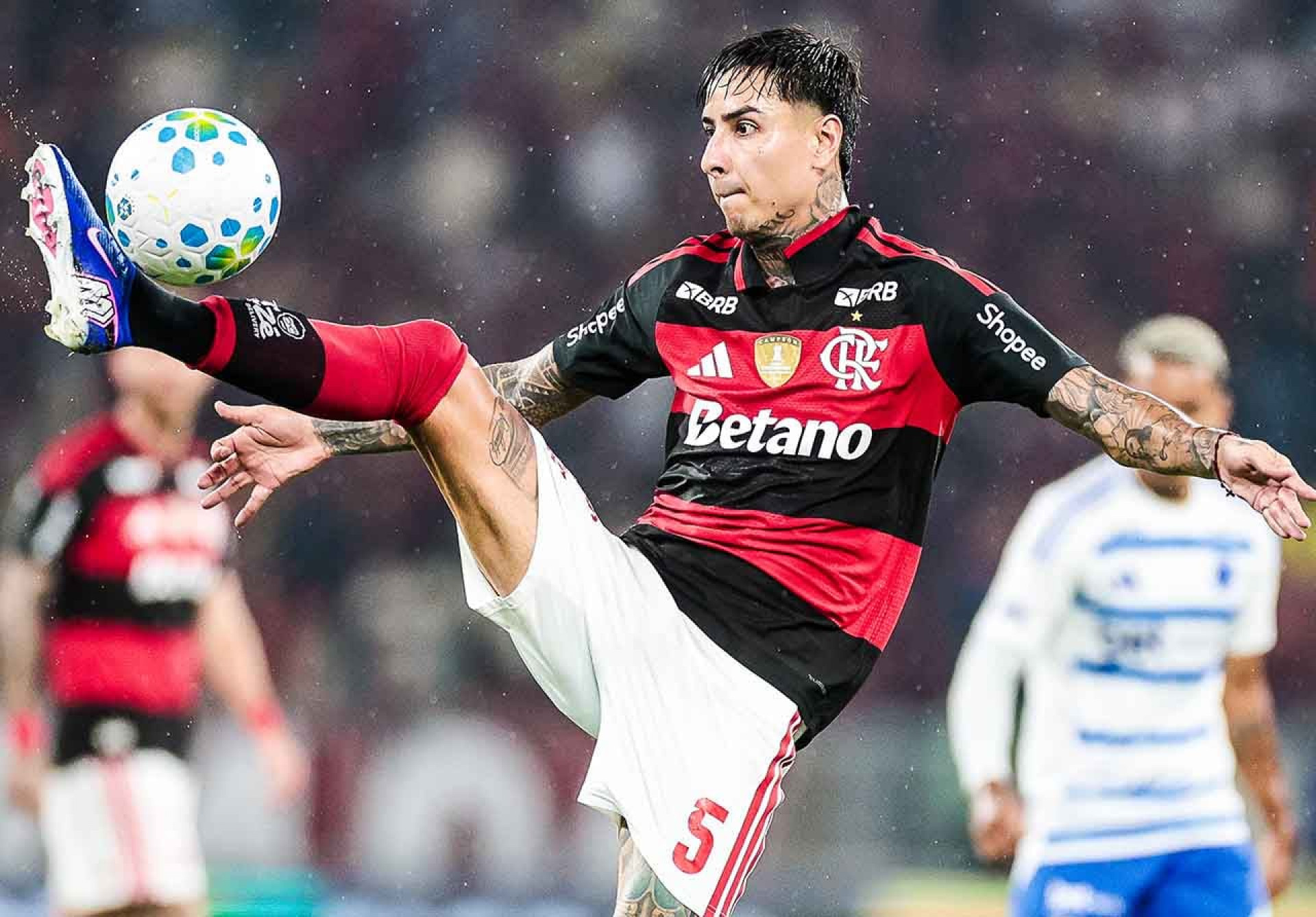Flamengo pode perder Pulgar por queda na multa