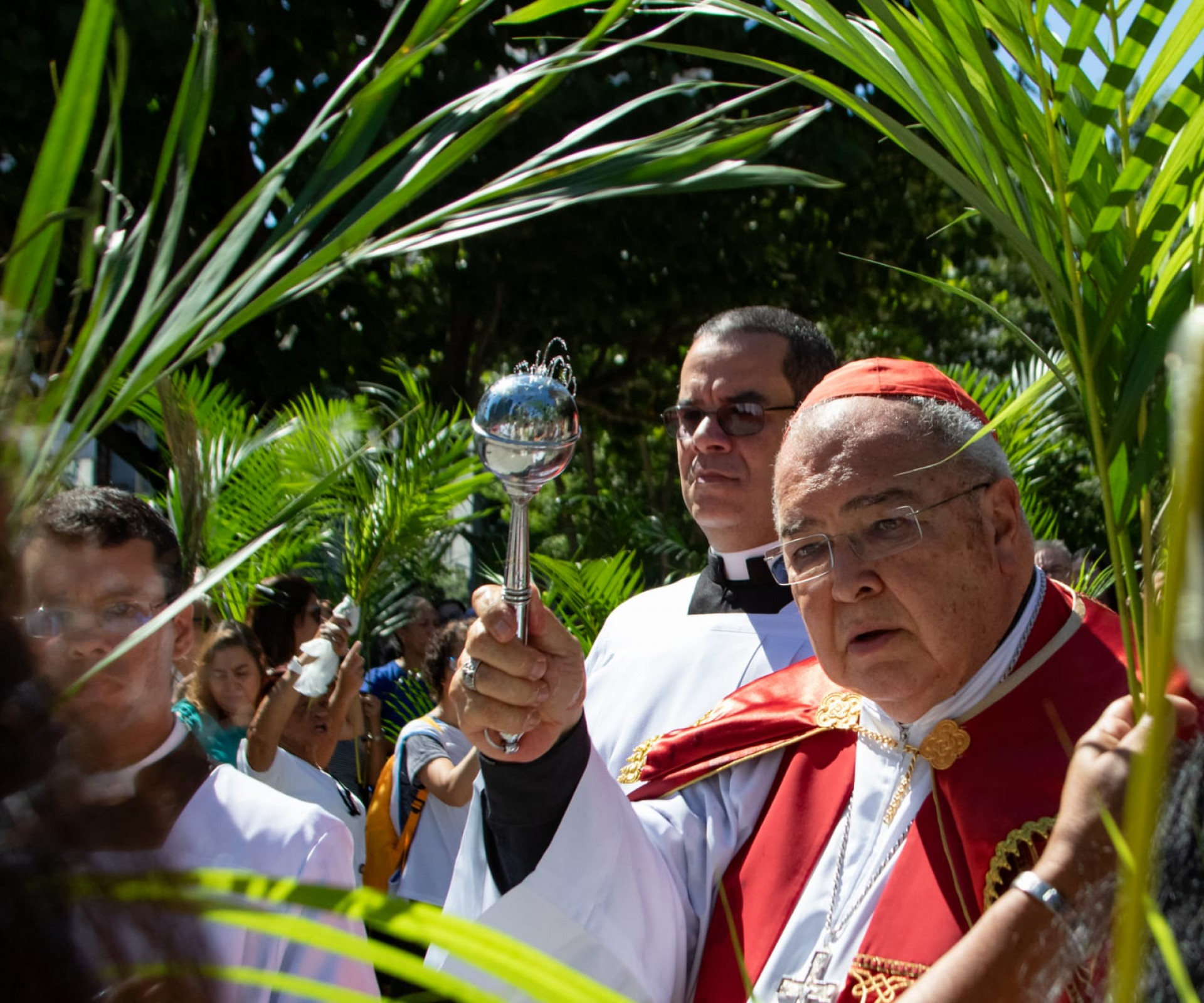 Dom Orani celebrou a missa de Domingo de Ramos, na Catedral Metropolitana - &Eacute;rica Martin/Ag&ecirc;ncia O DIA