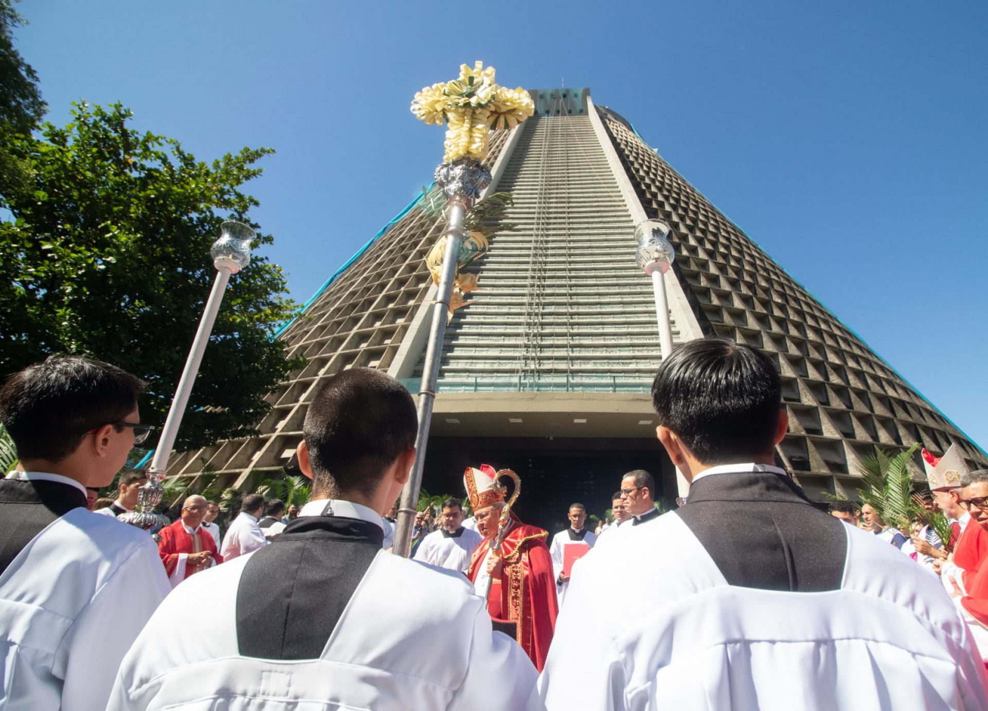 Fiés celebram Domingo de Ramos na Catederal Metropolitana - Érica Martin/Agência O DIA