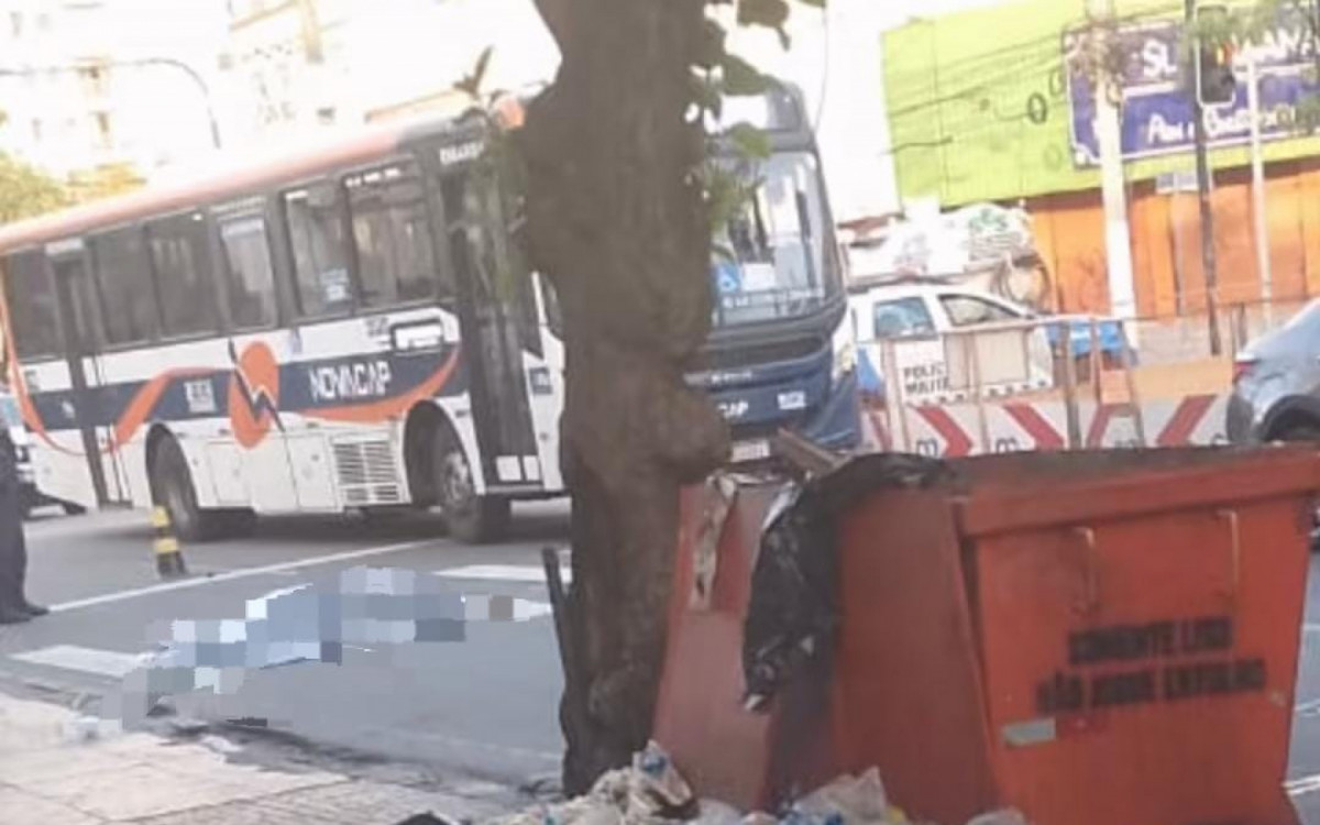 Homem morre após acidente entre ônibus e moto no Cachambi