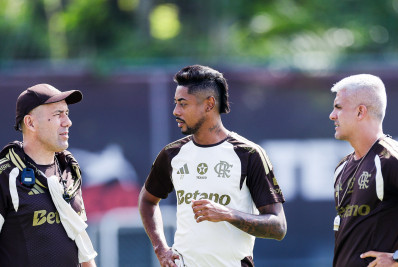 Bruno Henrique volta a ser opção no Flamengo, mas admite: 'Ainda tem incômodo'