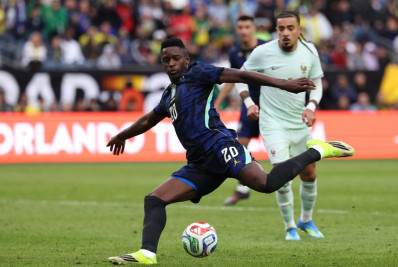 Luiz Henrique se esquiva ao ser perguntado sobre jogar no Flamengo: 'Não posso falar'