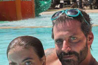Filha de Henri Castelli surge em foto rara e impressiona pela semelhança com pai