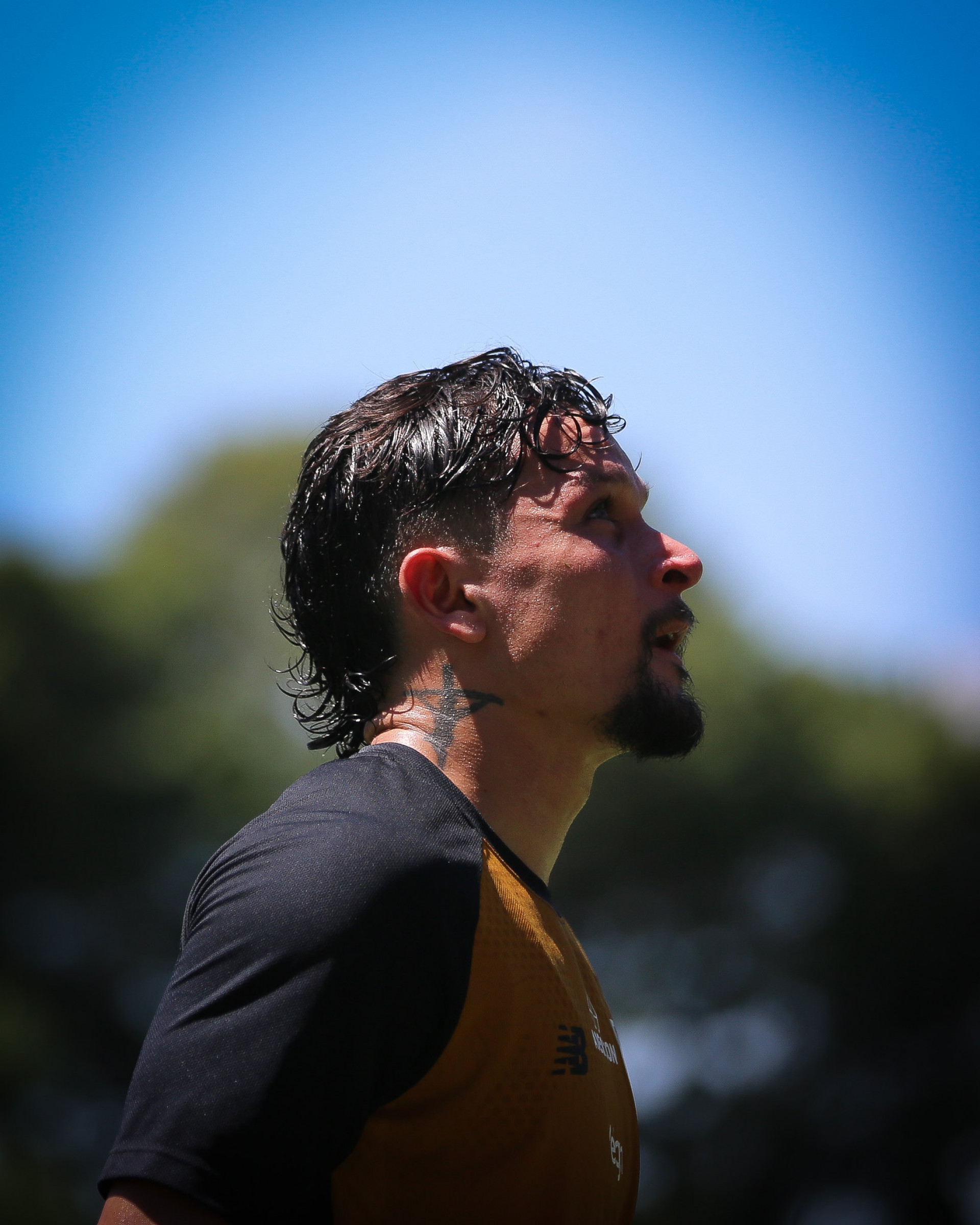 Emprestado pelo Botafogo, Artur aborda negociação com o São Paulo e vê decisão 'fácil'