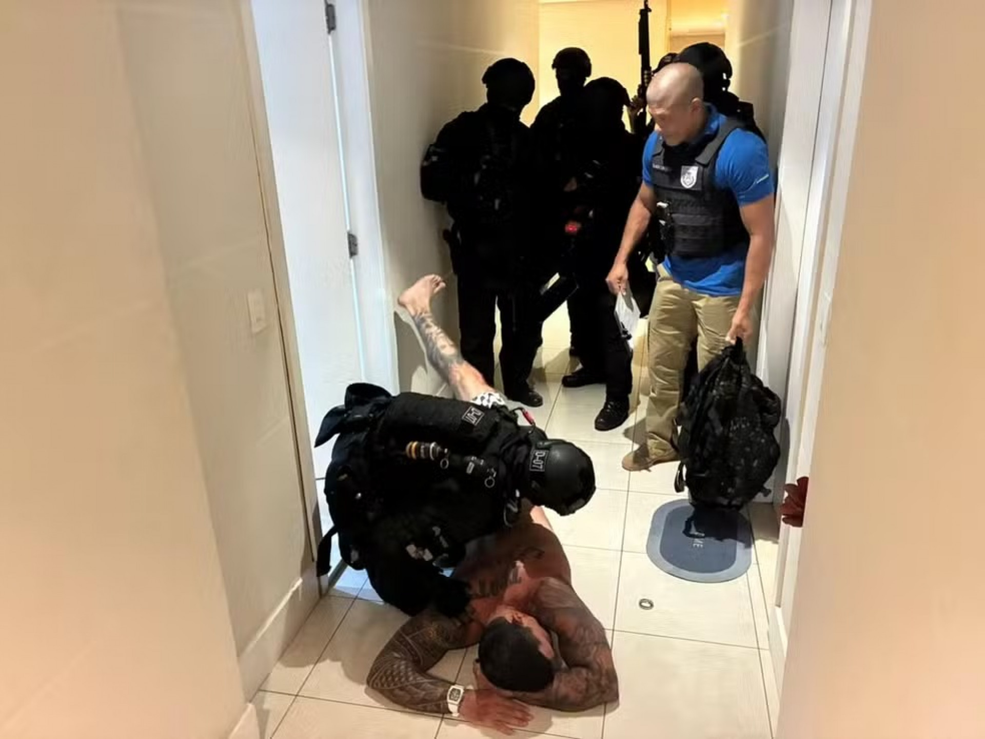 Suspeito acabou se entregando ap&oacute;s chegada do Bope - Divulga&ccedil;&atilde;o / PMERJ