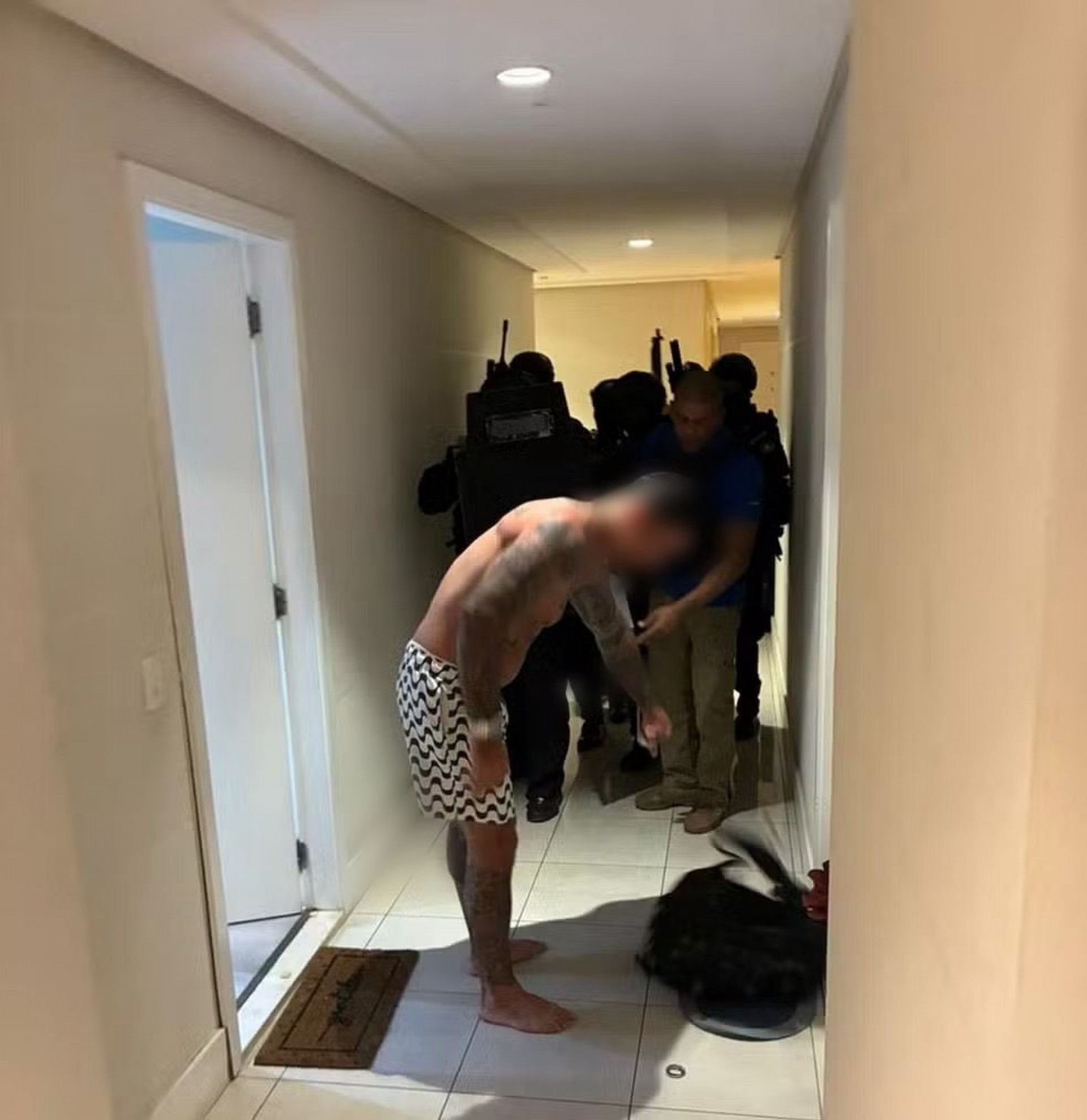 Ele responderá por ameaça e desobediência na forma da Lei Maria da Penha, segundo delegado - Divulgação / PMERJ