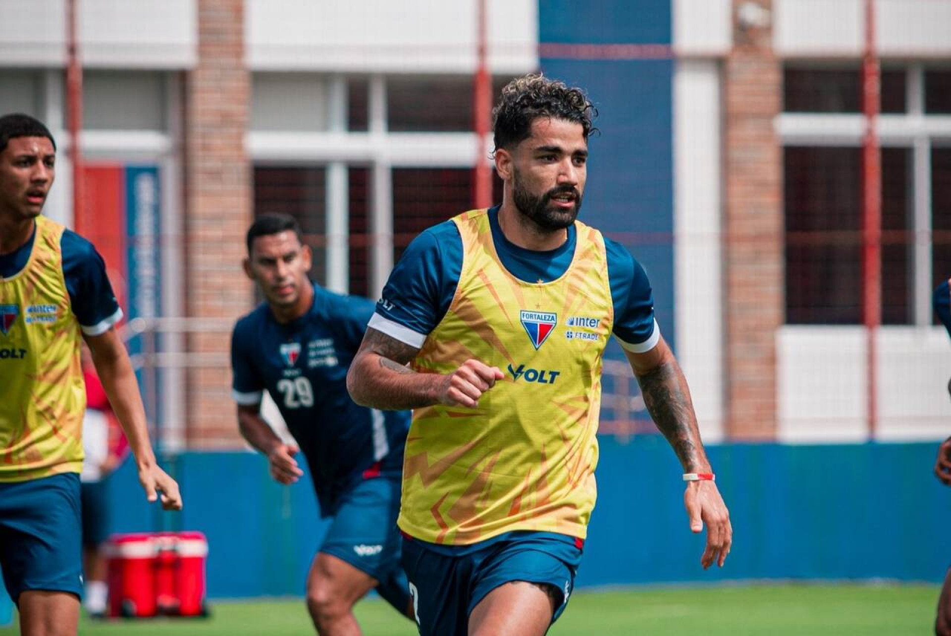 Fortaleza x Cuiab&aacute;: onde assistir, escala&ccedil;&otilde;es e arbitragem