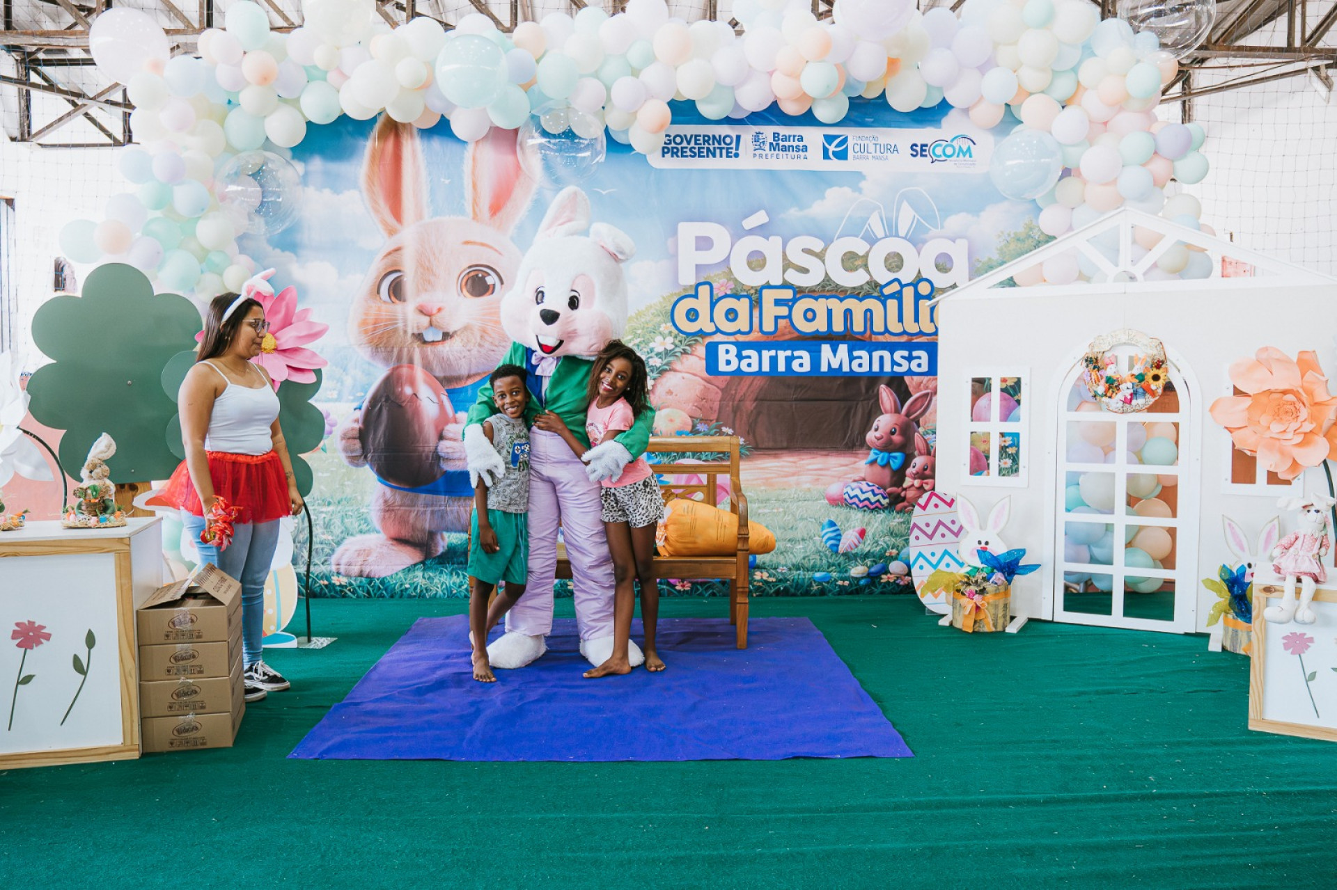 Prefeitura de Barra Mansa abre ‘Páscoa da Família’ de 2026 com distribuição de ovos de chocolate, shows de mágica e musical