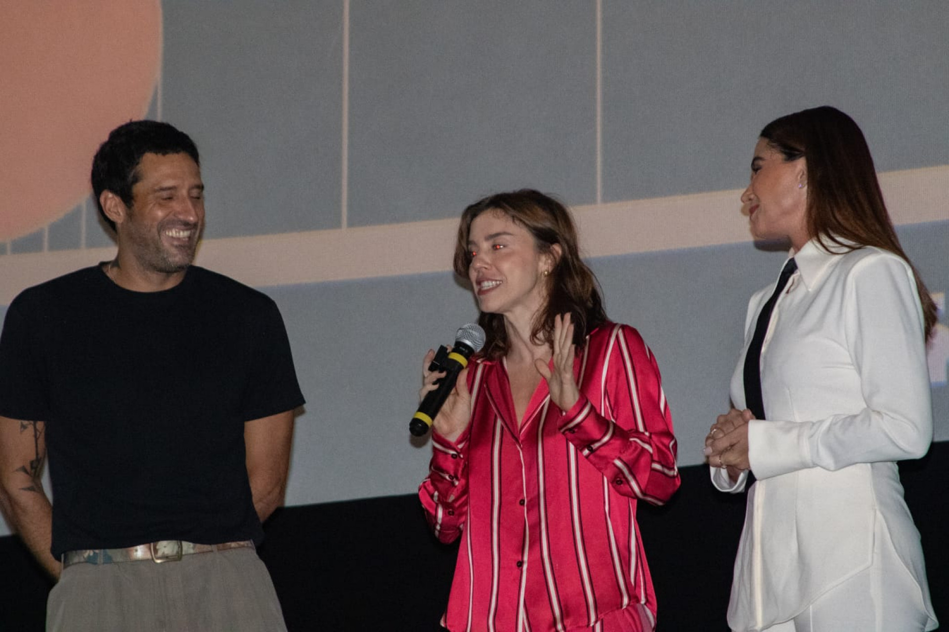 Gustavo Bonafé, Alice Wegmann e Giovanna Antonelli participaram do evento - Érica Martin / Agência O Dia