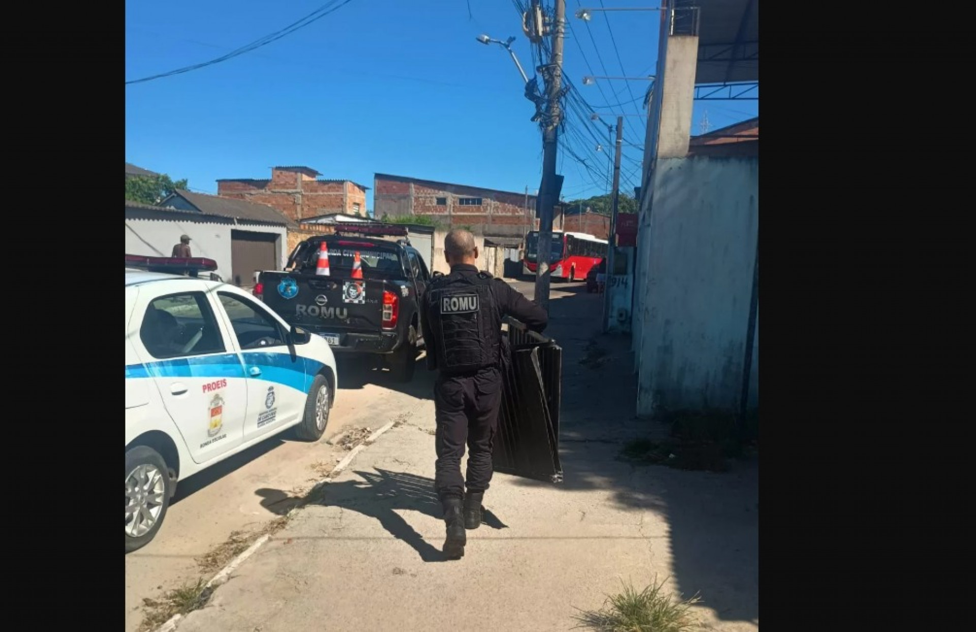 Suspeito é preso durante patrulhamento preventivo. - Reprodução