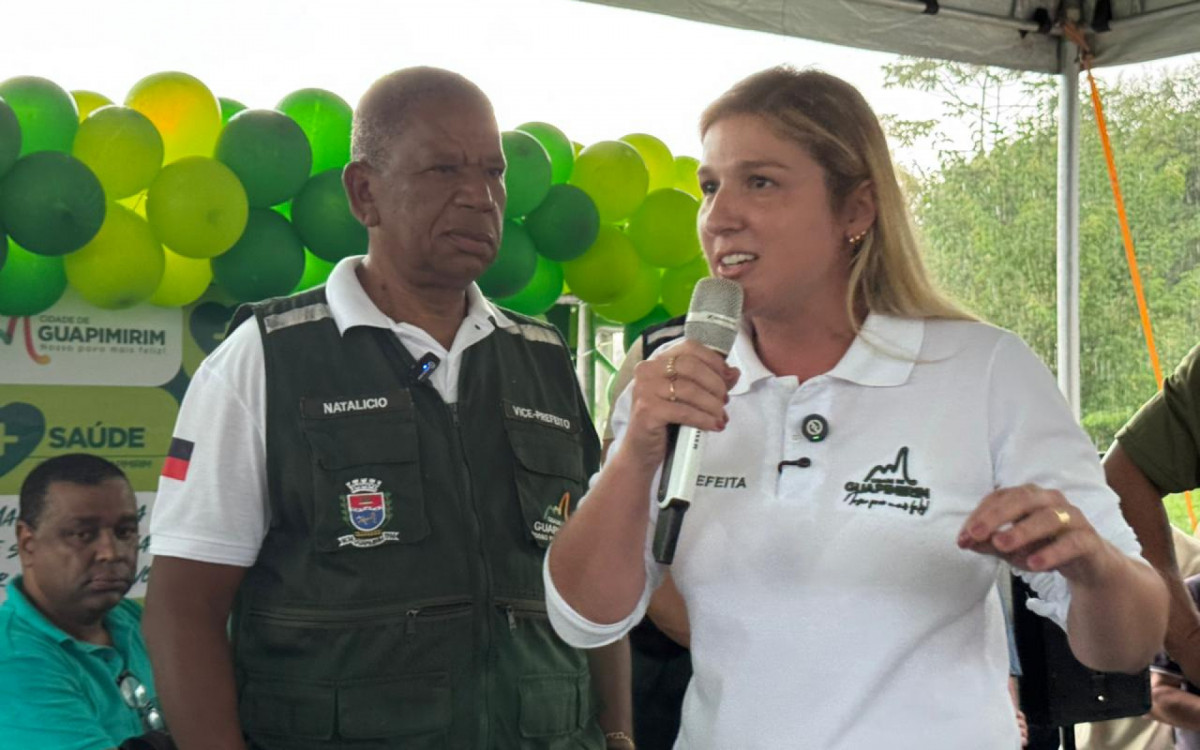 Prefeita Marina Rocha e seu vice-prefeito, Natalício da Farmácia, no lançamento das obras de construção da Clínica de Saúde do bairro da Iconha, em Guapimirim.