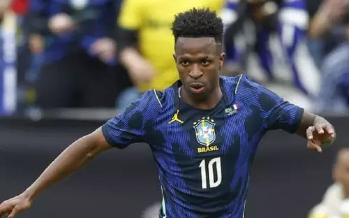 Vini Jr utilizou a camisa 10 em amistosos