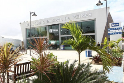 Mercado de Peixes se prepara para lotação na Semana Santa em Macaé