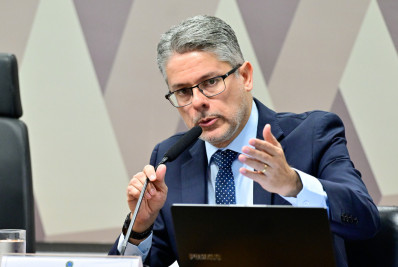 CPI do Crime Organizado convoca Ibaneis Rocha e Cláudio Castro após renúncias