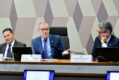 Senador critica restrição ao uso de dados do Coaf em CPI