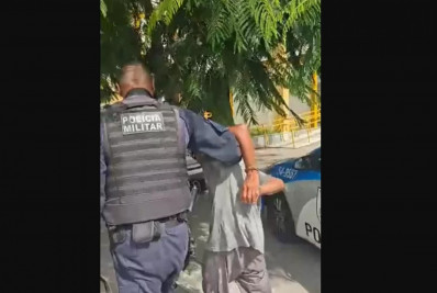 Homem é preso após esfaquear vítima na Praia do Forte, em Cabo Frio