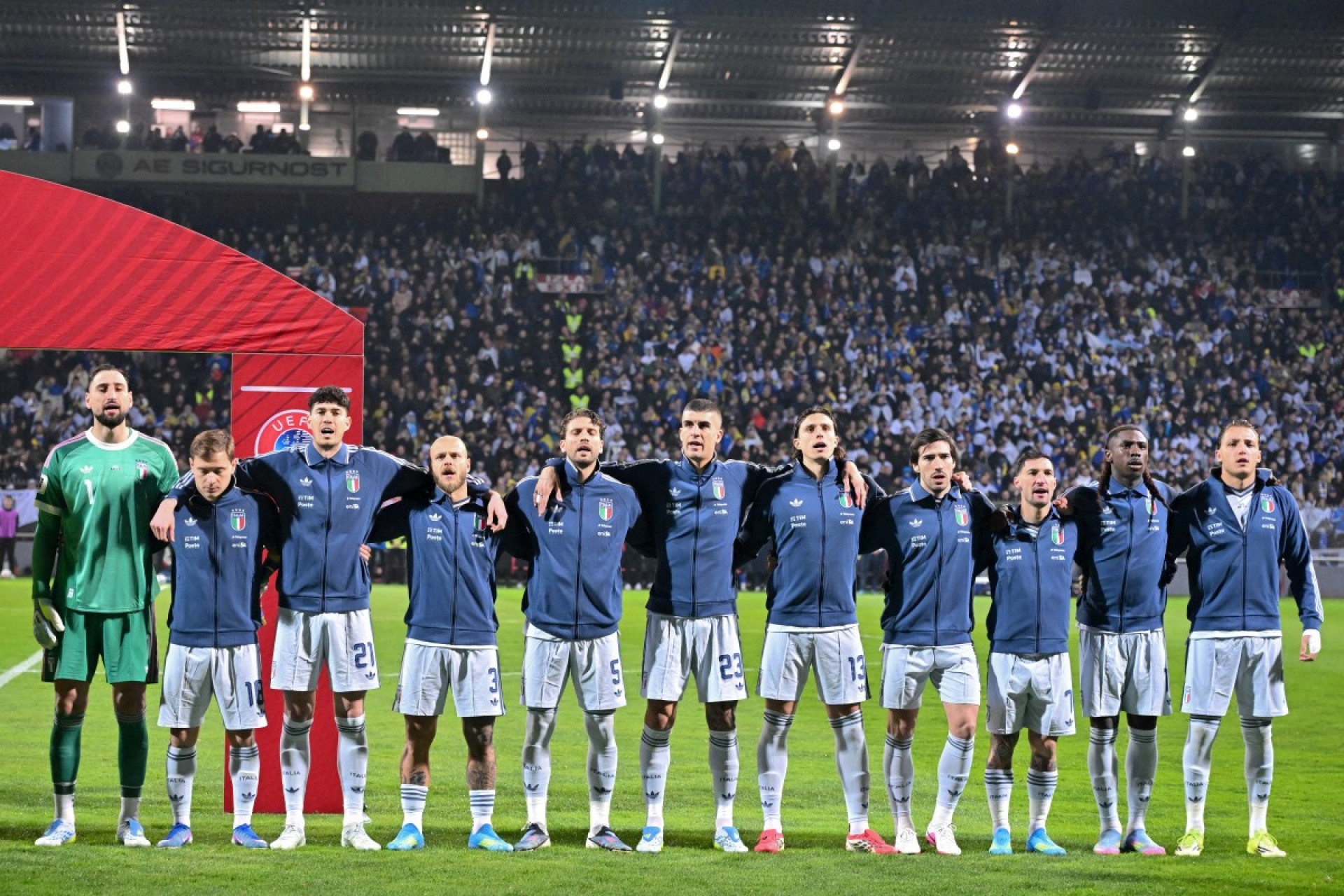 Jornais da Itália repercutem fracasso da seleção, fora de mais uma Copa