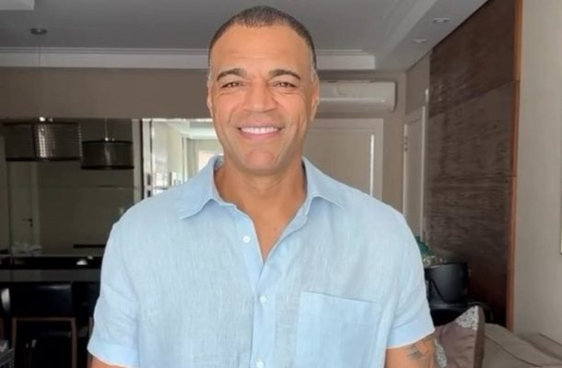 Den&iacute;lson assume nova fun&ccedil;&atilde;o em projeto da Globo para Copa do Mundo