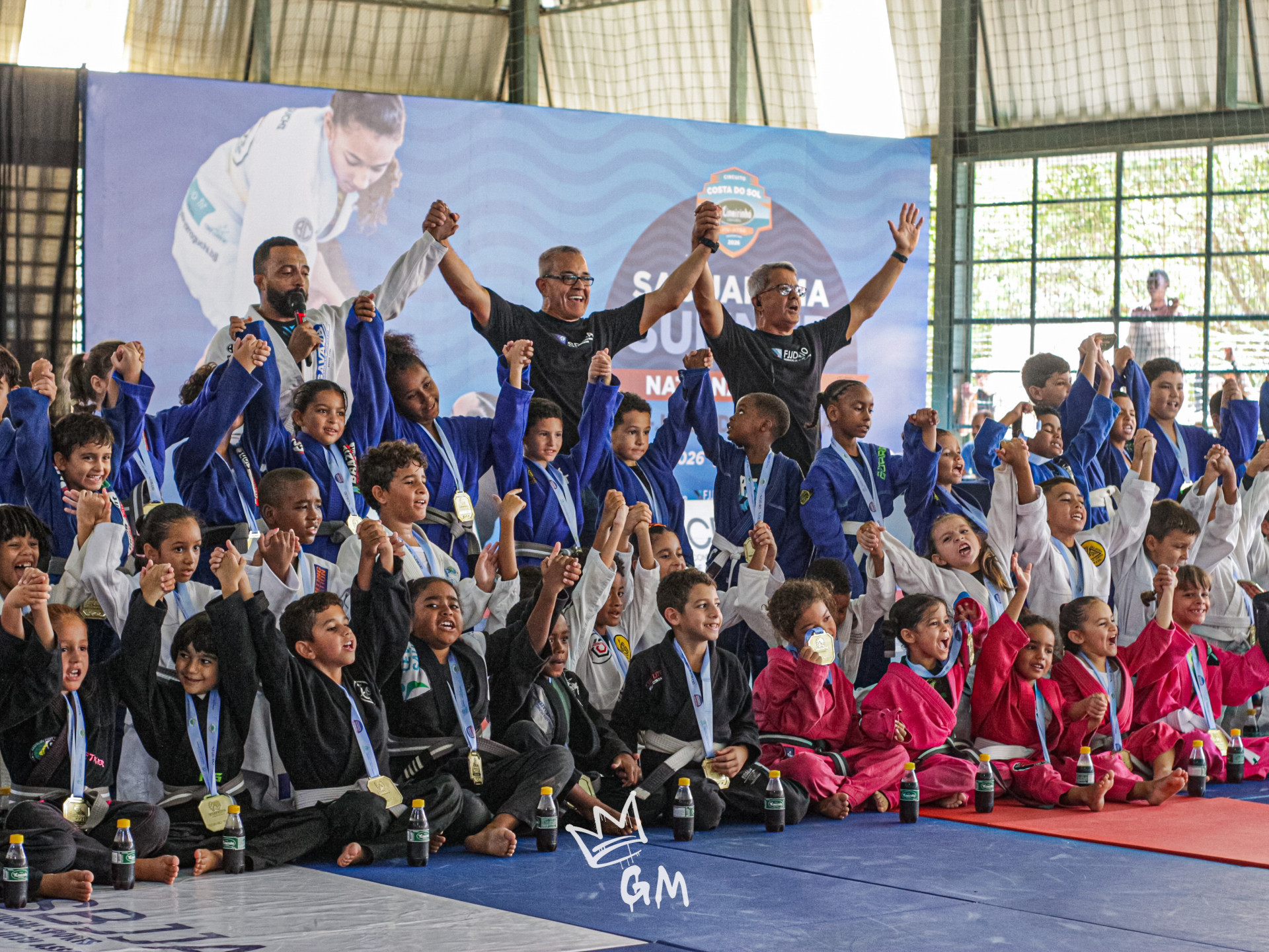 Saquarema Summer dá largada no Circuito Mineirinho Costa do Sol 2026 com recorde e alto nível