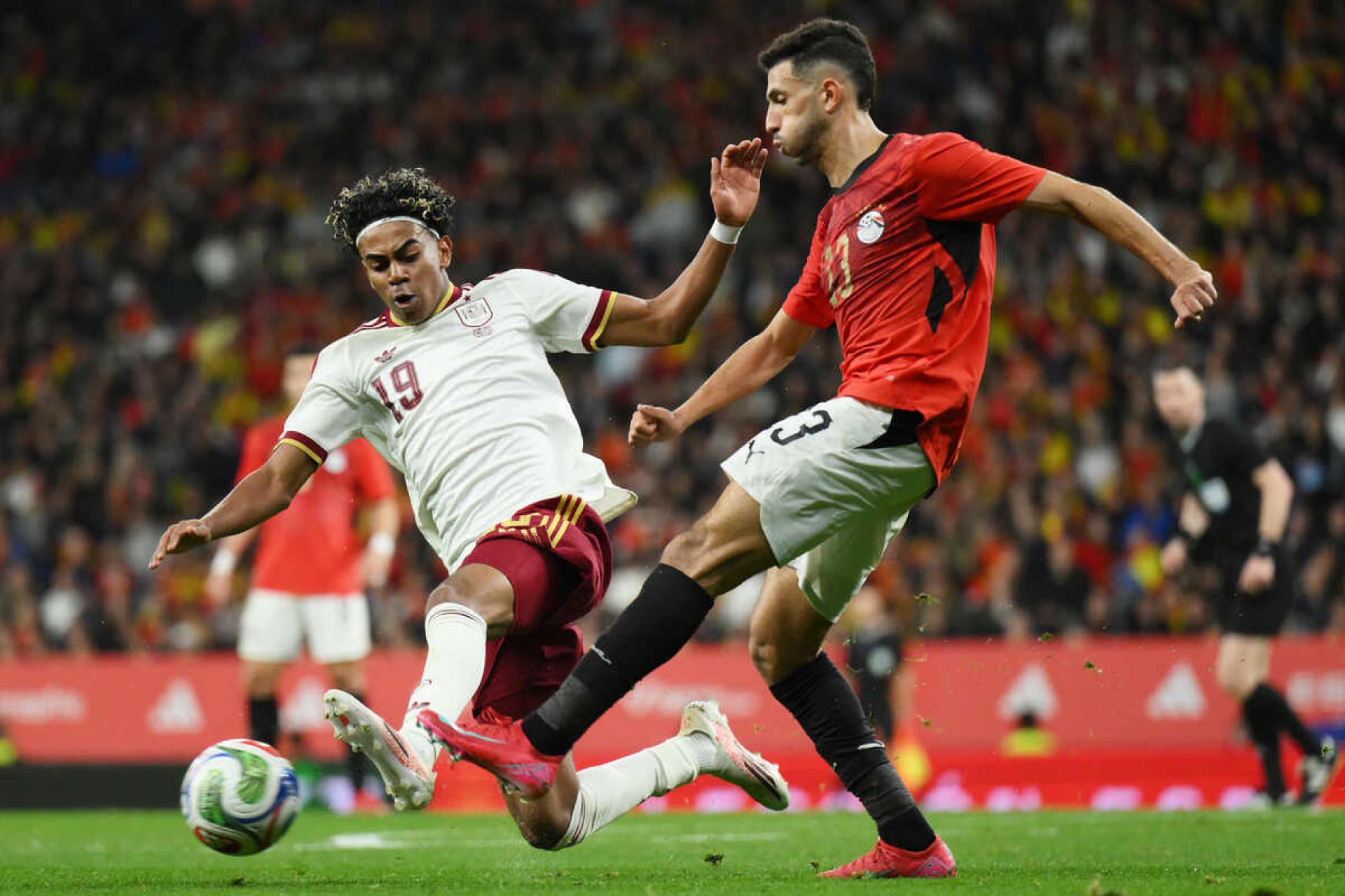 Espanha domina o segundo tempo, mas s&oacute; empata com Egito em amistoso