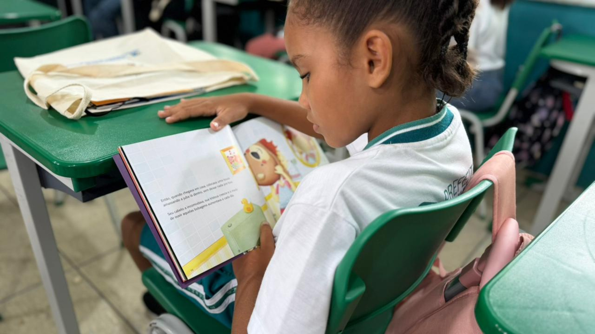 Prefeitura de Saquarema segue com a distribuição de sacolas literárias do projeto 