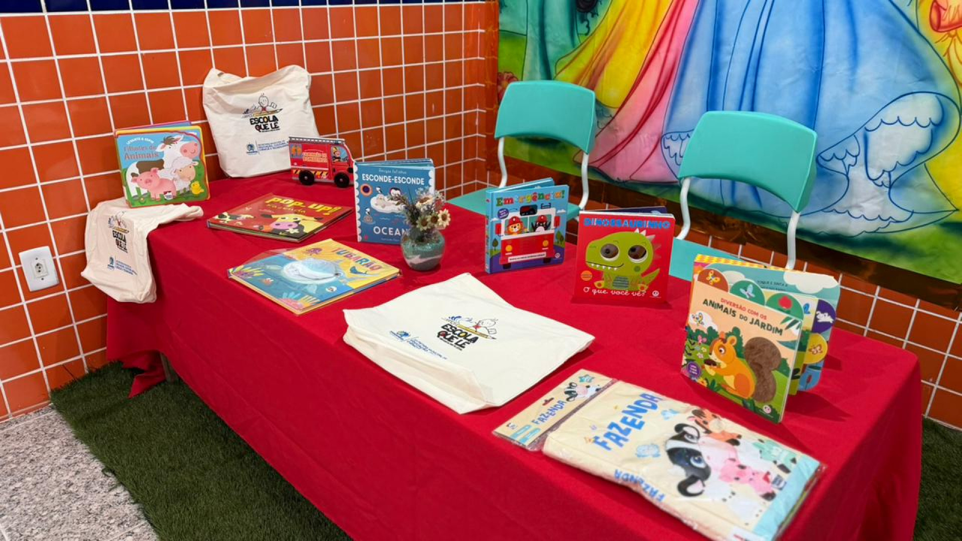 Prefeitura de Saquarema segue com a distribuição de sacolas literárias do projeto 