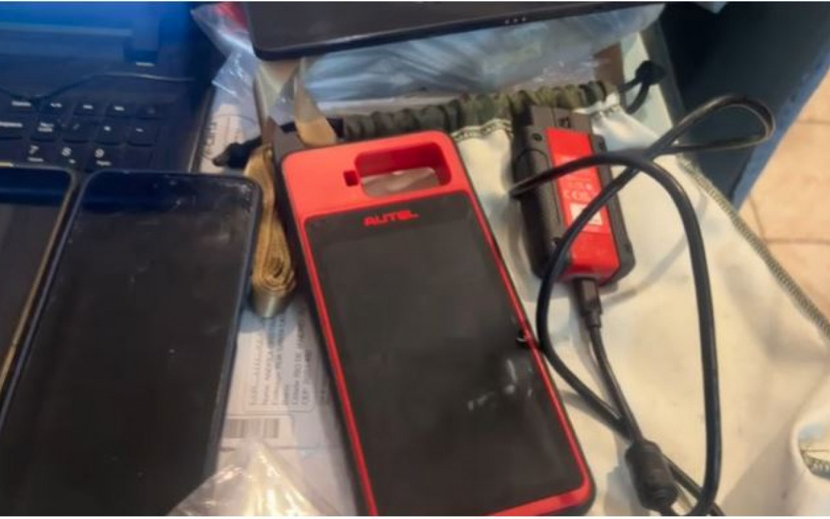 Dispositivo eletrônico utilizado para decodificação e clonagem de chaves  - Divulgação