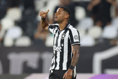 Após saída de Artur por empréstimo, Botafogo tem novo camisa 7; confira
