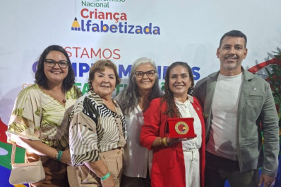 Rio das Ostras conquista selo nacional e vira referência em alfabetização no país