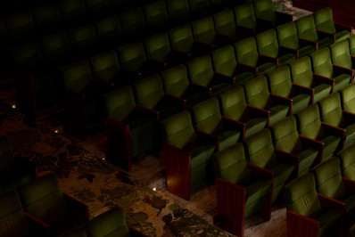 Aos 96 anos, Fernanda Montenegro tem teatro batizado com seu nome no Copacabana Palace