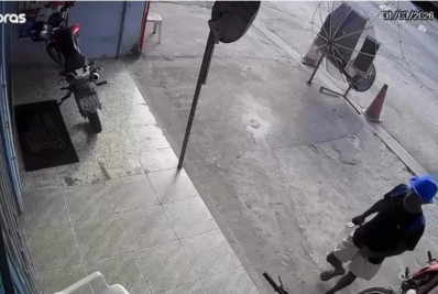 Homem é flagrado furtando bicicleta em Araruama
