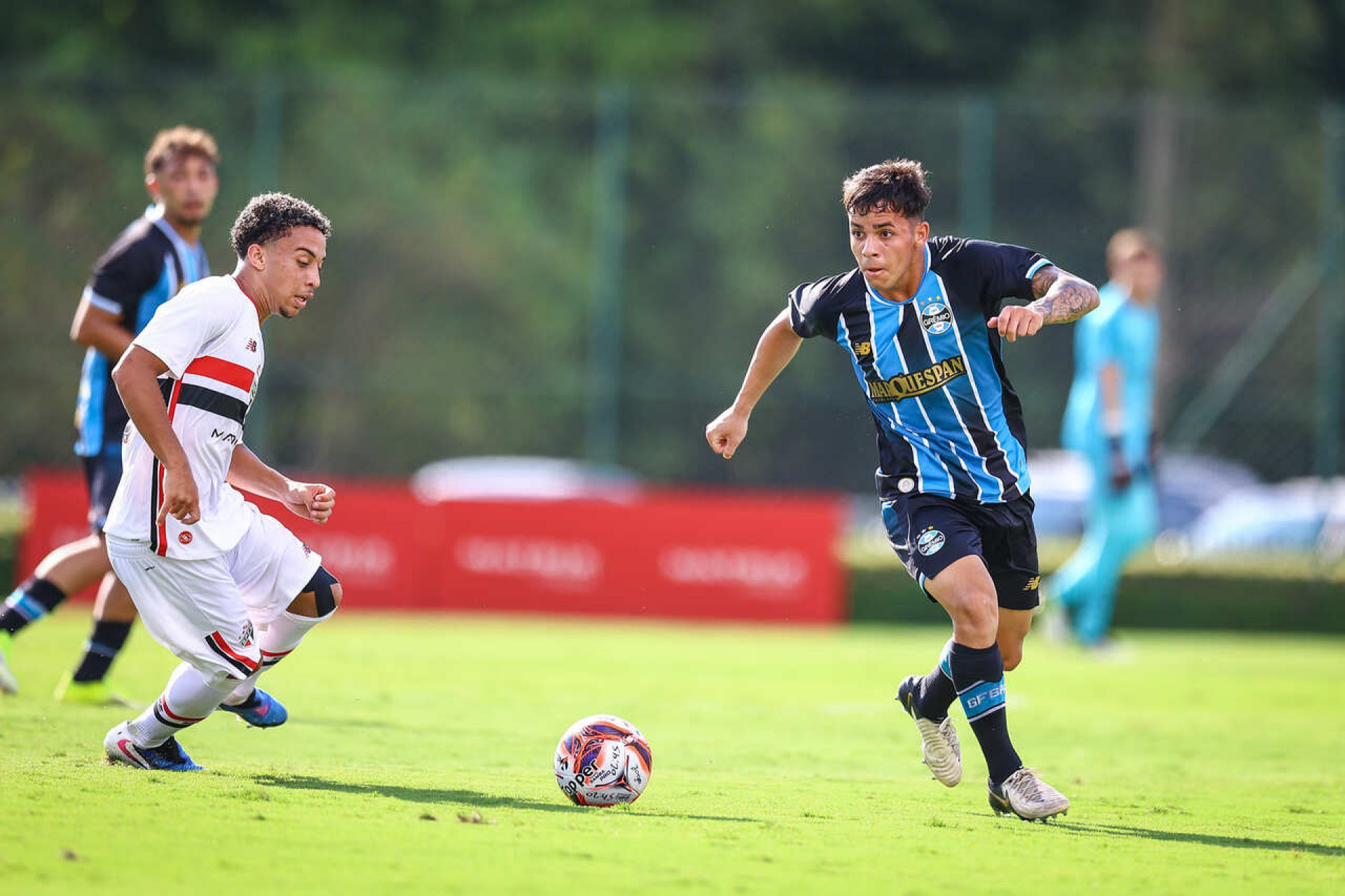 Gr&ecirc;mio vence o S&atilde;o Paulo e conquista primeira vit&oacute;ria no Brasileiro Sub-20