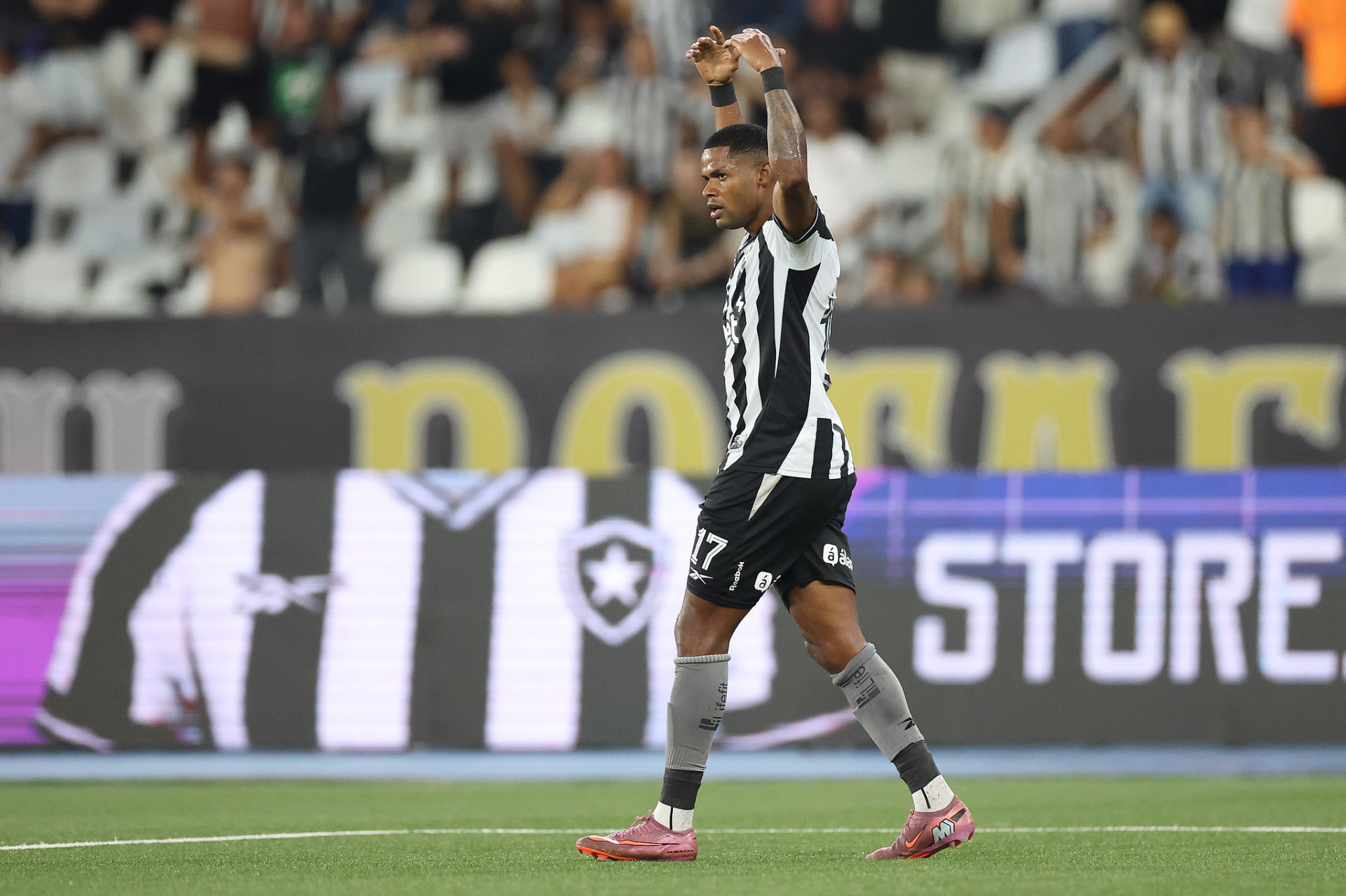 Junior Santos marcou para o Botafogo contra o Mirassol - Vitor Silva / Botafogo