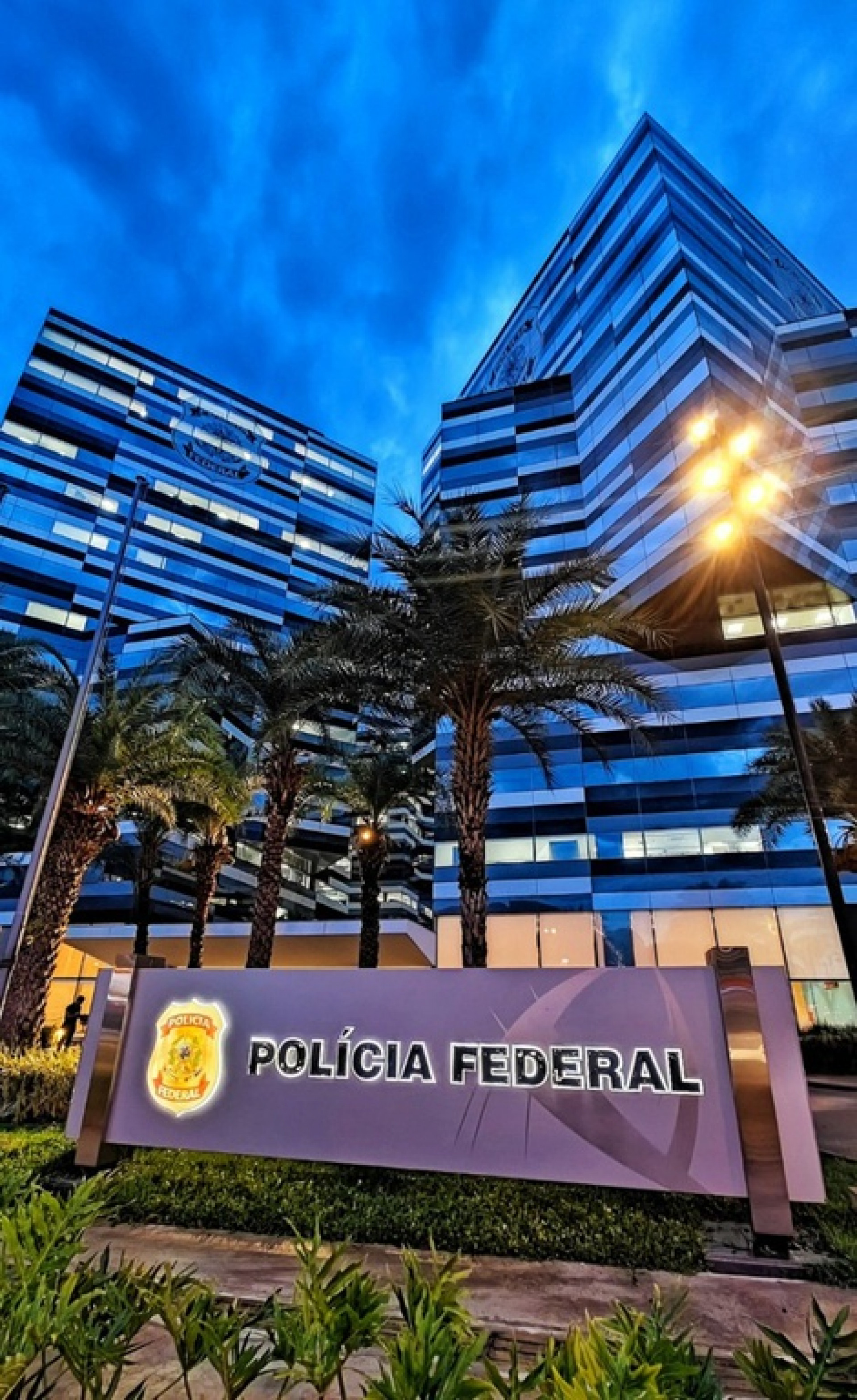PF investiga invasão e vazamento de dados da Receita Federal